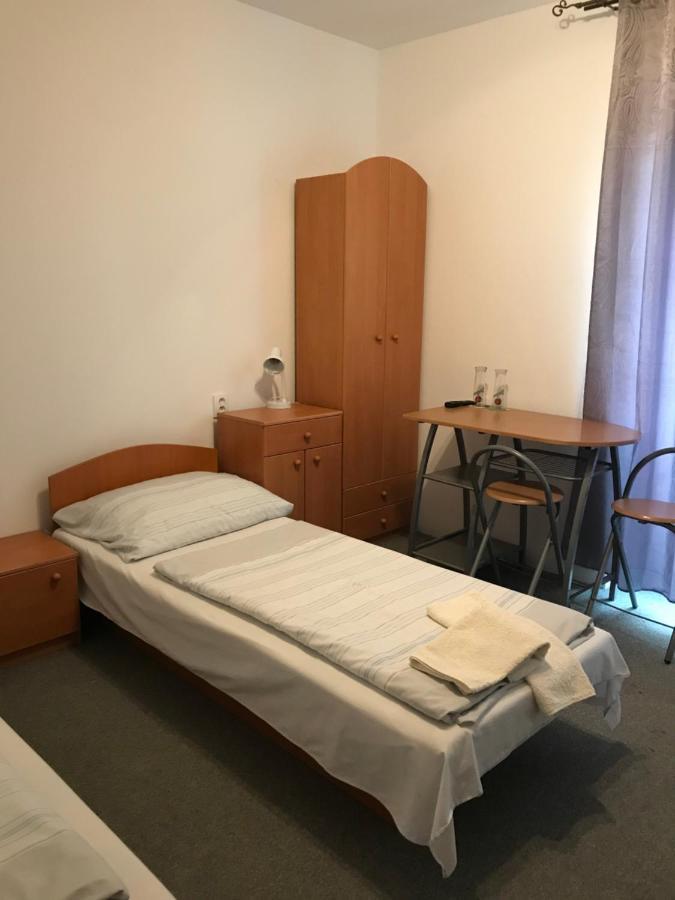 Penzion Aniko Diakovce-Sala Zewnętrze zdjęcie