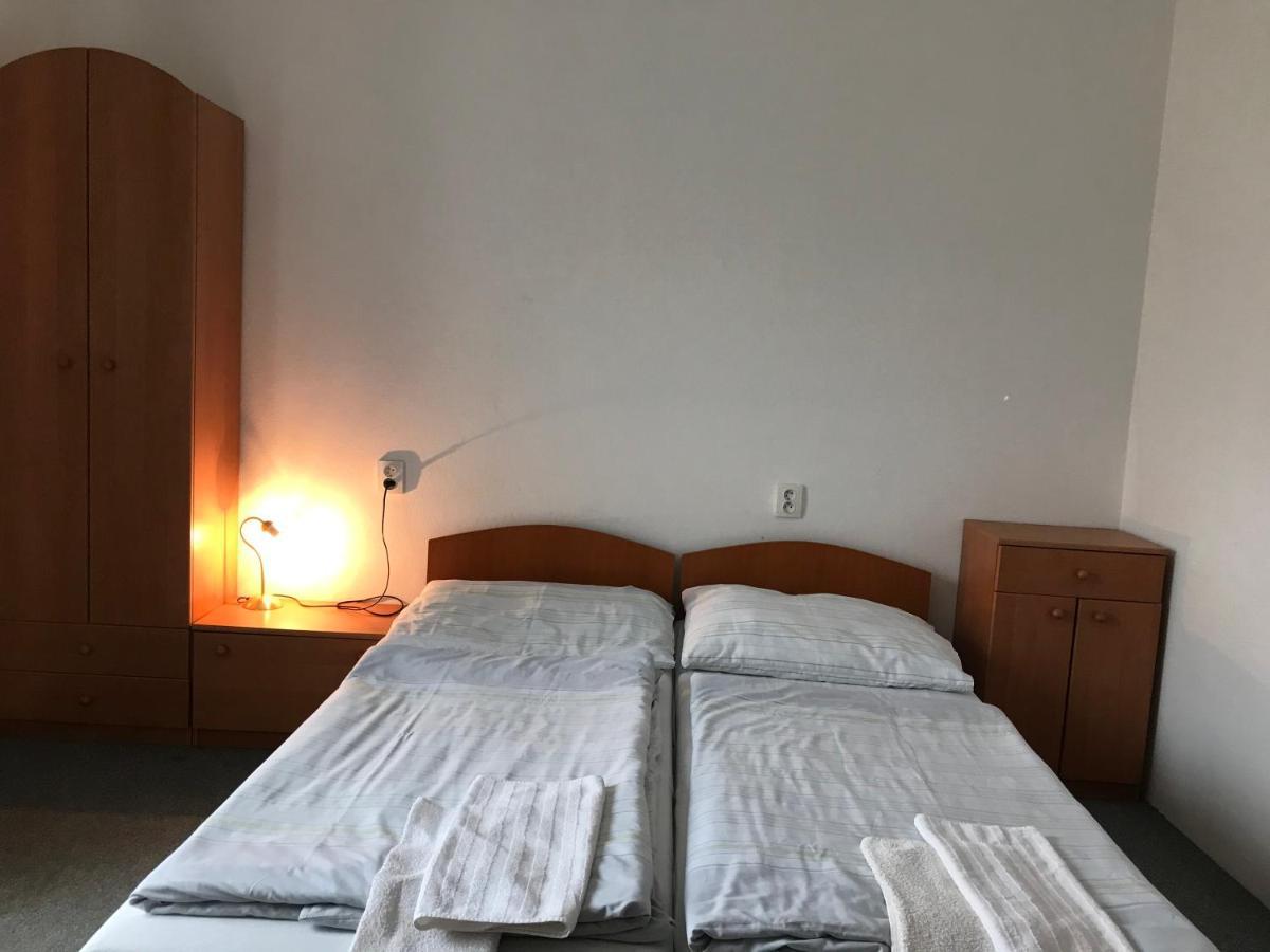 Penzion Aniko Diakovce-Sala Zewnętrze zdjęcie